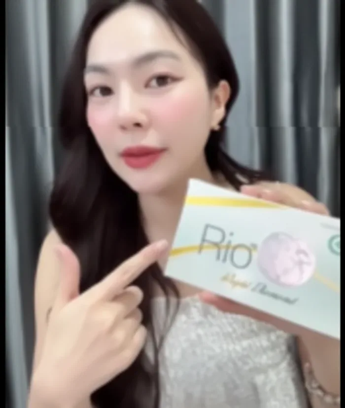 airbunnychar ชี้ไปที่กล่อง Rio Bright Diamond